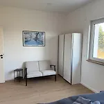 Moderne Doppelhaushaelfte Mit 3 Sz In Der Naehe Vom Scharmuetzelsee-seperat&naturnah Вендиш-Риц