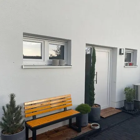 Moderne Doppelhaushaelfte Mit 3 Sz In Der Naehe Vom Scharmuetzelsee-seperat&naturnah شقة