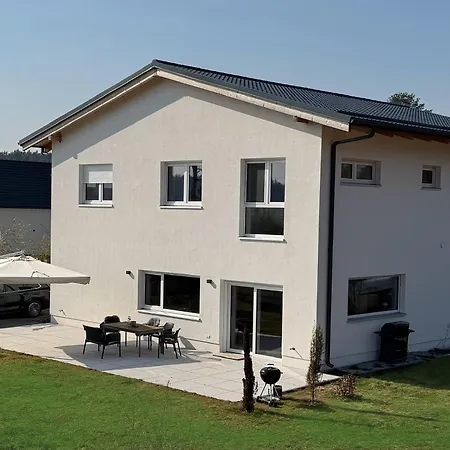 Modernes Mit 3 Schlafzimmern In Der Naehe Vom Scharmuetzelsee Holiday home