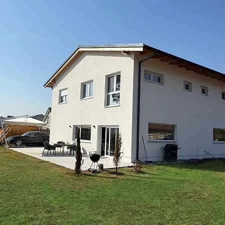 Holiday home Modernes Mit 3 Schlafzimmern In Der Naehe Vom Scharmuetzelsee